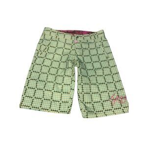Women’s Ten-80 Kensington green Bermuda boardshorts size 9